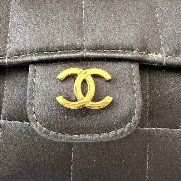 Chanel Black Satin Chocolate Bar Half Flip Mini - Picture 4 of 8